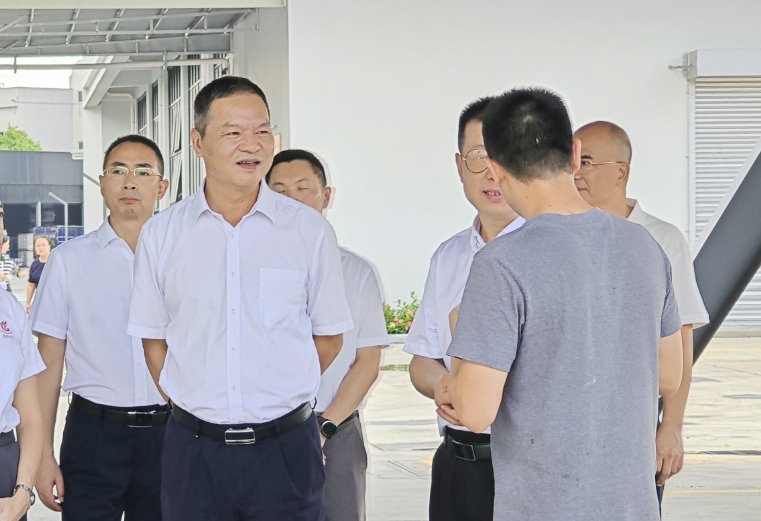 佛山市副市長黃少文考察科伺多能源儲充項目